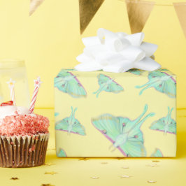 Luna Moth op geel Cadeaupapier