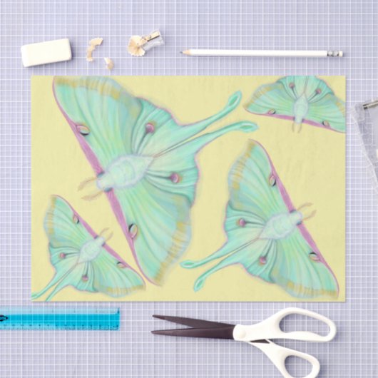 Luna Moth op geel Tissuepapier (Craft)