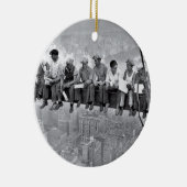 Lunch Atop A Skyscraper Keramisch Ornament (Rechts)