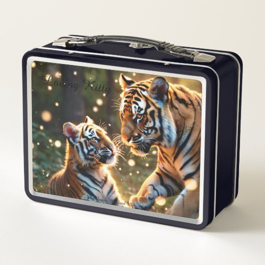 Lunchbox van James Michael Miller (Achterkant)