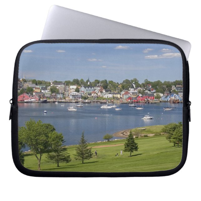Lunenberg, Nova Scotia, Canada. Laptop Sleeve (Voorkant)