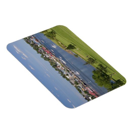 Lunenberg, Nova Scotia, Canada. Magneet (Rechterzijde)