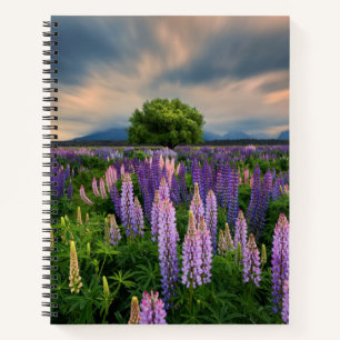 Lupin Field in Nieuw-Zeeland Notitieboek