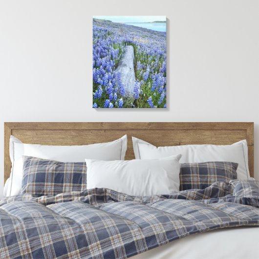 Lupine Field Canvas Afdruk (Insitu (Slaapkamer))