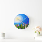 Lupinen in een grijze weide ronde klok (Huis)