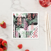 Lupines op een lappendeken zwarte en witte achterg servet (Insitu)