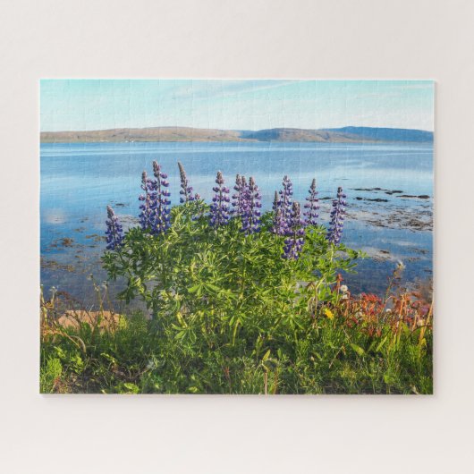 Lupins van een IJslandse Fjord Jigzaag Puzzle Legpuzzel (Horizontaal)