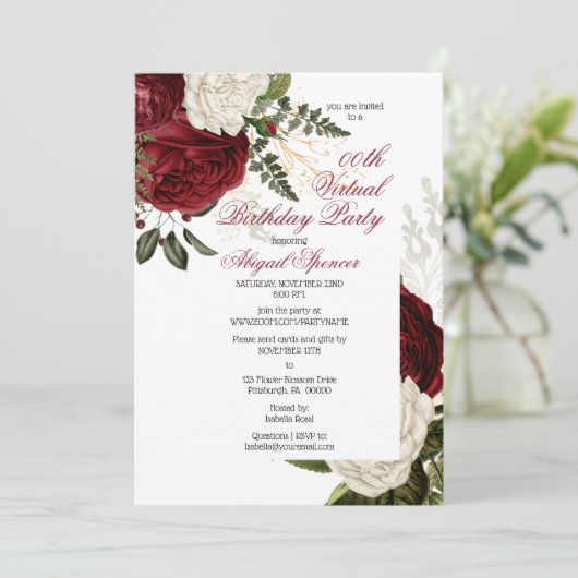 Lush Bourgondië Floral virtueel verjaardagsfeest Kaart (Staand voorkant)