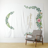 Lush Exotic Eucalyptus Bloom Wedding Wandkleed (In Situ (horizontaal))