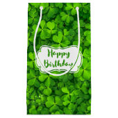 Lush Green Clovers met Water Drops Birthday Klein Cadeauzakje (Voorkant)