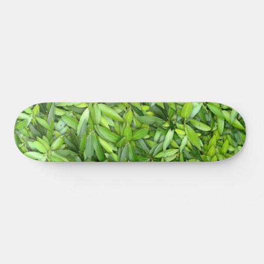 Lush Green Leaves Pattern – Natuur Botanisch Persoonlijk Skateboard (Horizontaal)