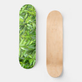 Lush Green Leaves Pattern – Natuur Botanisch Persoonlijk Skateboard (Voorkant)