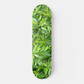 Lush Green Leaves Pattern – Natuur Botanisch Persoonlijk Skateboard (Voorkant)