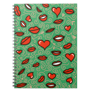 Lush Love: Red Lips & Hearts Pop op groen Notitieboek