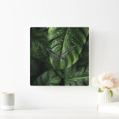 Lush Monstera Leaves with Morning Dew Drops Vierkante Klok (Huis)