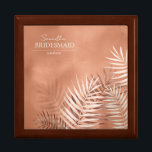 Lush Palm Leaf Wedding Bridesmaid Terra Ctta ID956 Cadeaudoosje<br><div class="desc">Een trendy kleurenpalet in schaduwen van terra cotta, koper en roest; mousserende geometrische lijsten en elegante ontwerplay-outs, verstrekken de basis voor deze opwindende trouwreeks. Of je nu een doelbruiloft plant of dicht bij huis blijft, deze delicate palmbladset maakt een opvallende keuze. Deze coördinerende cadeaudoos, voor de leden van de trouwpartij,...</div>