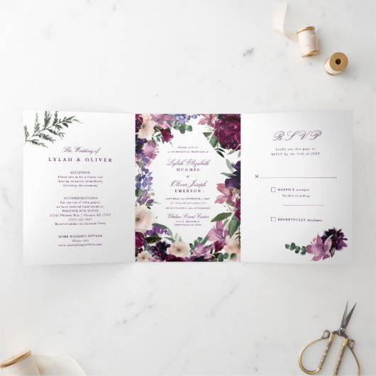 Lush Purple Flowers | Tri-Fold Wedding-uitnodiging Drieluik Uitnodiging (Binnen)
