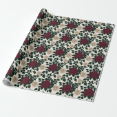 Lush Red And Burgundy Roses With Dark Green Leaves Cadeaupapier (Uitgerold)