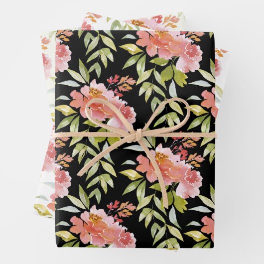 Lush Red Floral Greenery Inpakpapier Vel (In situ)