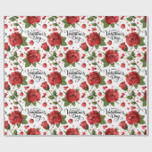 Lush Red Roses with Scattered Heart Petals Pattern Cadeaupapier (Vlak)
