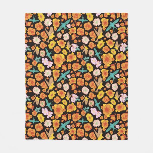 Lush Spring Bloemen en Vogels op donkere achtergro Fleece Deken (Voorkant)