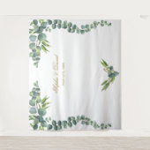 Lush Waterverf Eucalyptus Weddenschap Foto Booth Wandkleed (Voorkant)