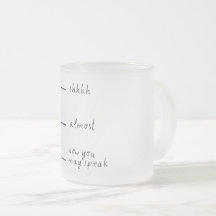 Lustige Tasse für den ersten Morgen-Kaffee