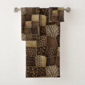 Luxe Afrikaanse Dierprint | Donkerbruin & Goud Bad Handdoek (Insitu)