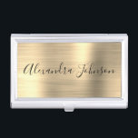 Luxe Business Gold Folie Modern Visitekaarthouder<br><div class="desc">Gold Folie Metallic Roestvrij staal Minimalistische visitekaarthouder met wit geletterde script handtekening typografie voor het monogram. De Folie Metal visitekaarthouders kunnen worden aangepast met jouw naam. Neem contact op met de ontwerper voor aangepaste overeenkomende items.</div>