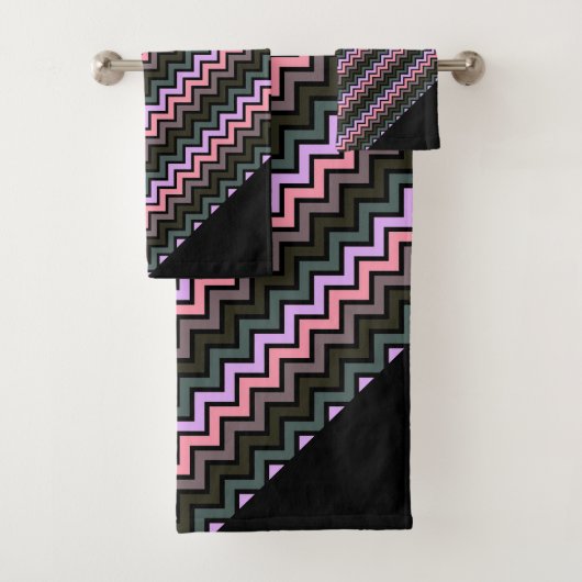 LUXE CHEVRON PASTEL BLACK ABSTRACTE TOWEL SET BAD HANDDOEK (Insitu)