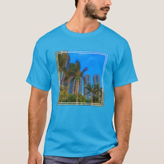 Luxe Condominiums in China T-shirt (Voorkant)