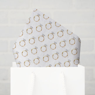 Luxe diamanten ring gouden verlovingsring trouwrin tissuepapier