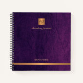 Luxe elegant paars leer verguld monogrammed notitieboek (Voorkant)