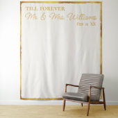 Luxe Gold Edge of White Mr Mrs Wedding Backdrop Wandkleed (In situ)