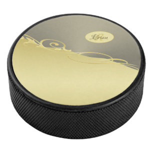 Luxe gouddecoratie op goud en zilver, Monogram Hockey Puck
