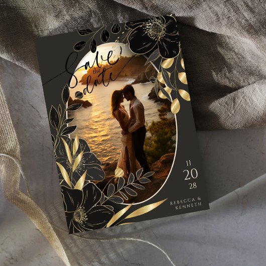 Luxe gouden bloem Chic Twee foto Bewaar de datum Kaart
