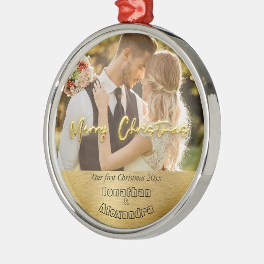 Luxe gouden Schattige paar foto Eerste Kerstmis Metalen Ornament (Links)