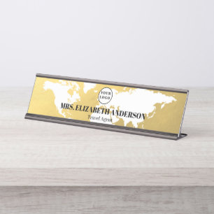 Luxe gouden wereldkaart reisagentschap met logo bureau naambordje