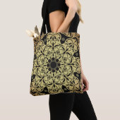 Luxe gouden wervelingen bloemachtergrond tote bag (Dichtbij)