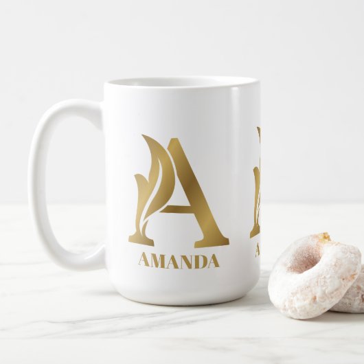 Luxe goudmonogram letter A douanenaam Koffiemok (Met donut)
