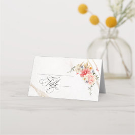 Luxe kalligrafie roze bloemenbruiloft plaatskaartje