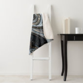 Luxe kunst in oostelijke stijl. Goudzwijn Sherpa Deken (In situ)