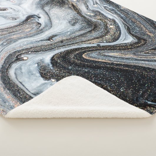 Luxe kunst in oostelijke stijl. Goudzwijn Sherpa Deken (3/4)