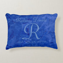 Luxe kussen met op maat gemaakte monogram