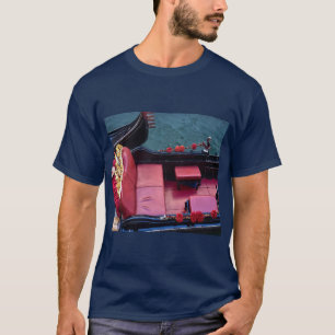 Luxe kustgondel in Venetië T-shirt
