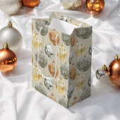 Luxe Metallic Ornamenten op Neutral Beige Medium Cadeauzakje