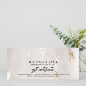 Luxe moderne gouden folie cadeaubon / voucher (Staand voorkant)