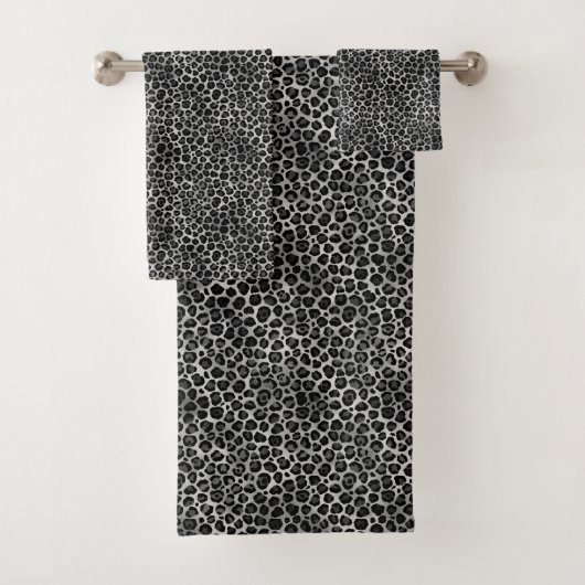 LUXE MONOCHROME LEOPARD CUSTOEL TOWEL SET BAD HANDDOEK (Insitu)