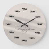 Luxe "NU" wandklok (Voorkant)