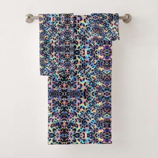 Luxe Opal Luipaardprint Patroon Bad Handdoek (Insitu)